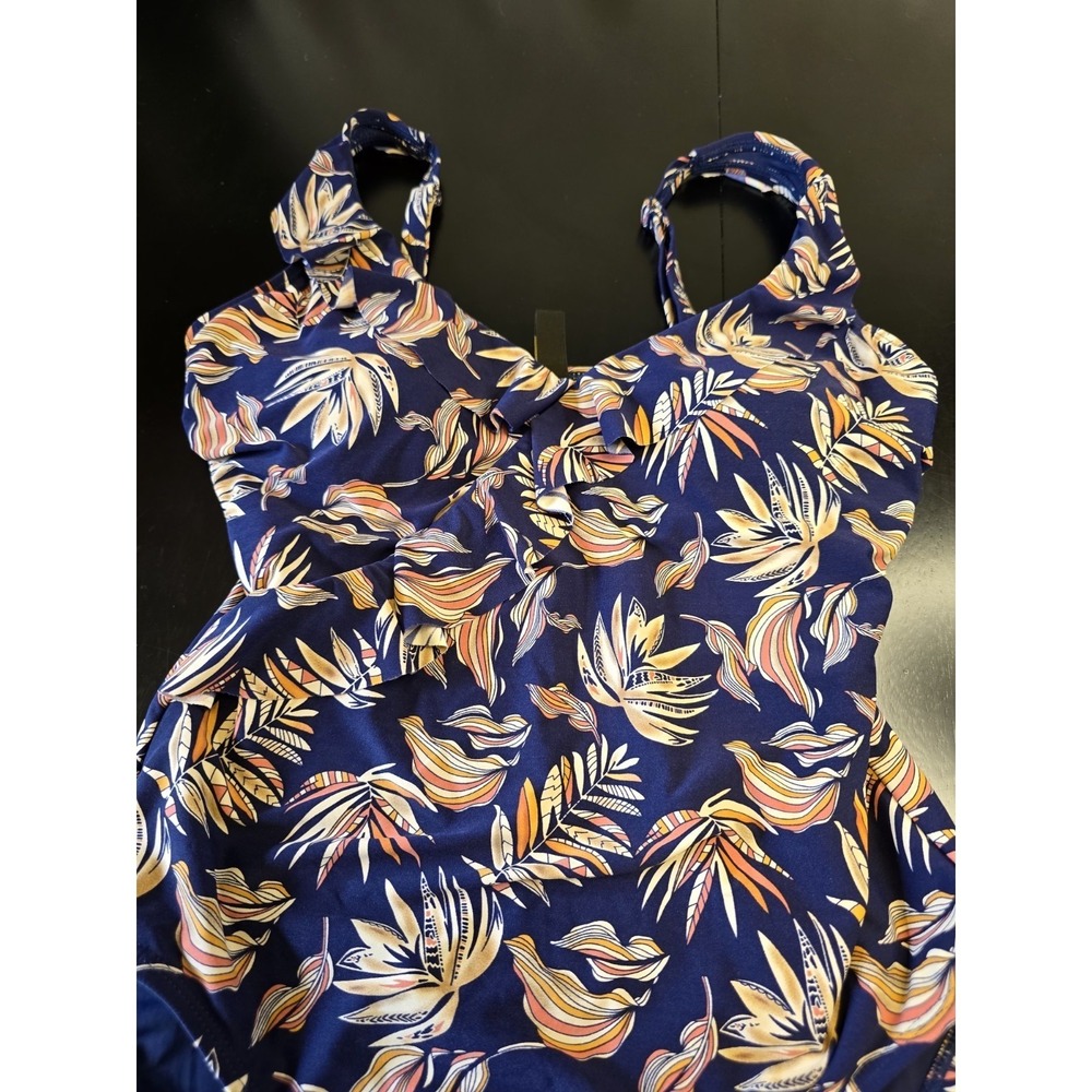 Niptuck Swim "Multi Fit Cup" Flowered one-piece Size‎ 6